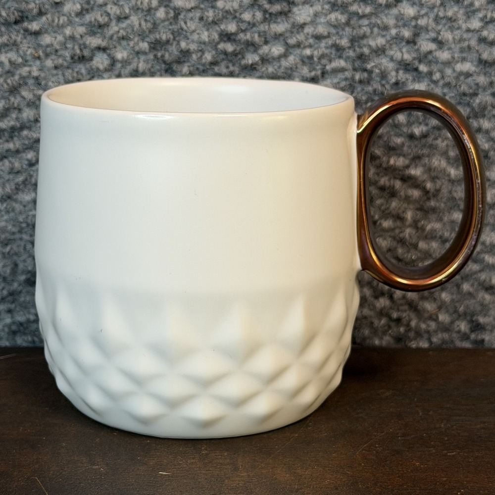 Starbucks 2013 White Diamond Mug with Metallic Copper Handle 12oz